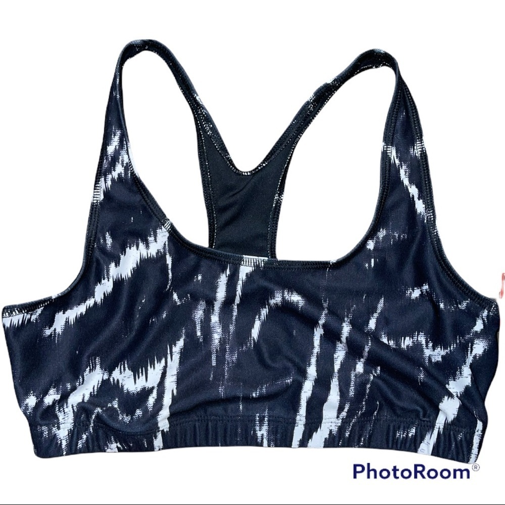 NWT New Balance Sports Bra Medium